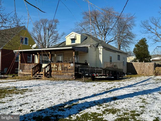 344 SAVANNAH RD, Baltimore, MD 21221