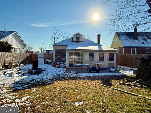 344 SAVANNAH RD, Baltimore, MD 21221