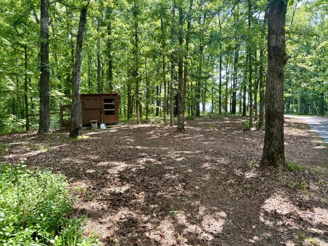 130 Jordan Ln, Hohenwald, TN 38462