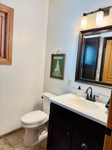 411 Albion Avenue, Fairmont, MN 56031