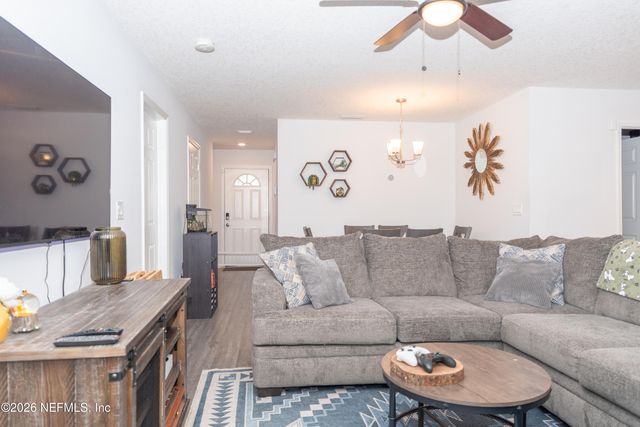 8352 HEWITT Street, Jacksonville, FL 32244