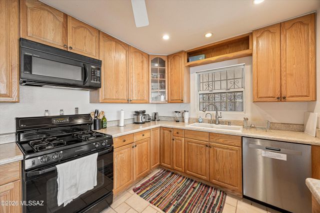 1446 N Rosemont Boulevard, Tucson, AZ 85712