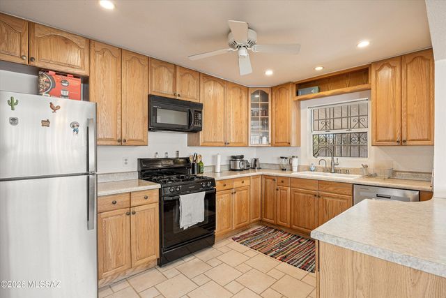 1446 N Rosemont Boulevard, Tucson, AZ 85712