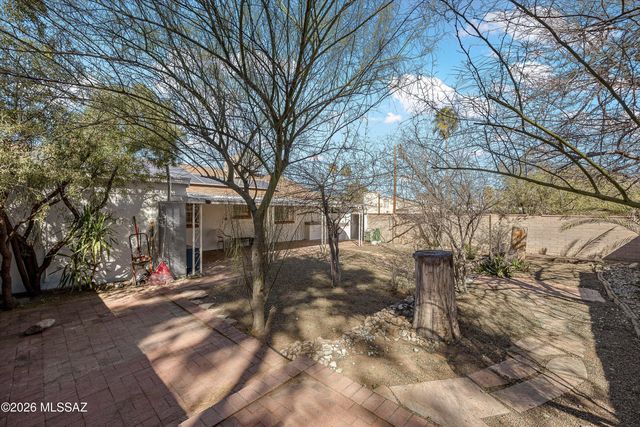 1446 N Rosemont Boulevard, Tucson, AZ 85712