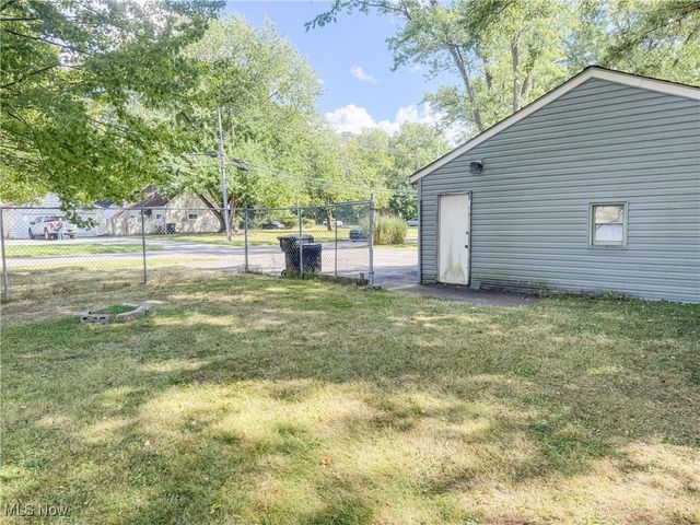 4102 Burkey Road, Austintown, OH 44515