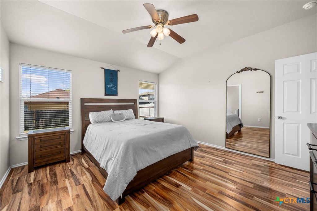 Image 16 of property listing at 5011 Lions Gate Lane, Killeen, TX 76549