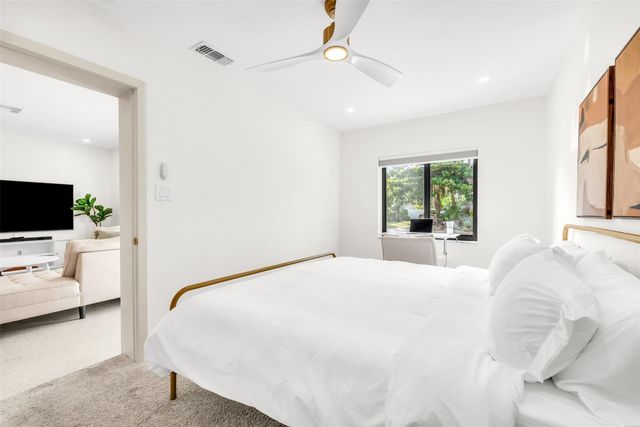 1604 NE 16th Avenue, Fort Lauderdale, FL 33305