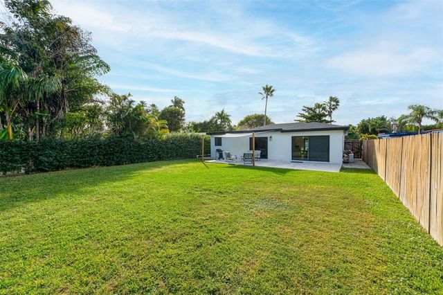 1604 NE 16th Avenue, Fort Lauderdale, FL 33305