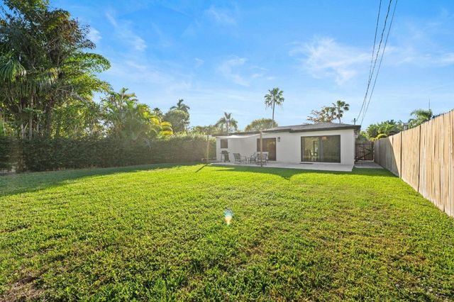 1604 NE 16th Avenue, Fort Lauderdale, FL 33305