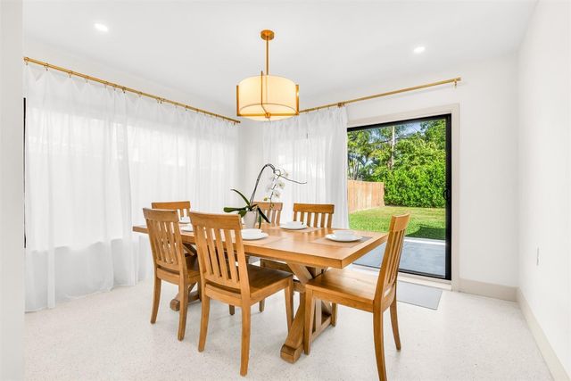 1604 NE 16th Avenue, Fort Lauderdale, FL 33305