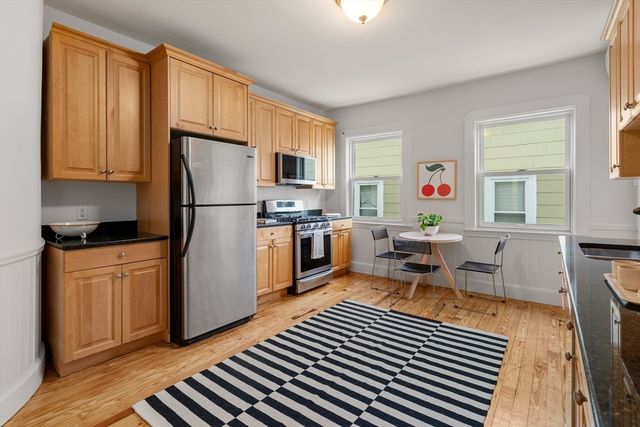 206 Pearl 3, Somerville, MA 02145