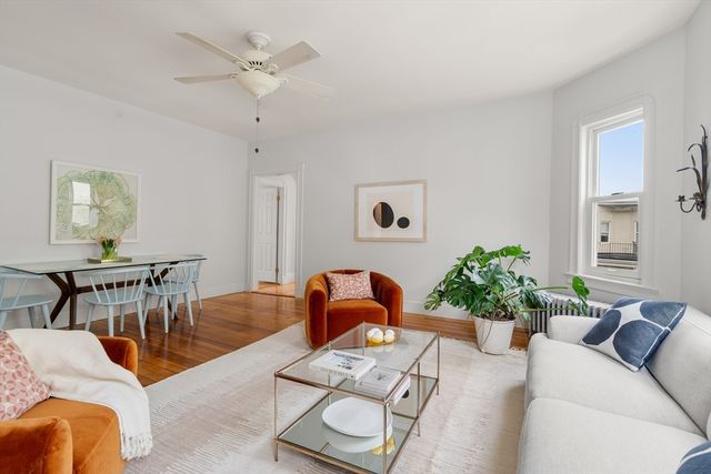 206 Pearl 3, Somerville, MA 02145