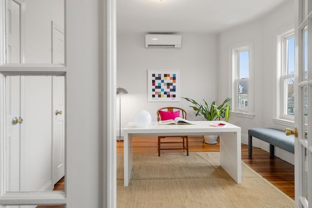 206 Pearl 3, Somerville, MA 02145