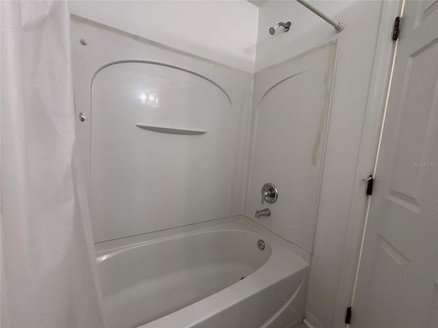 2833 CLUB CORTILE CIRCLE, Kissimmee, FL 34746