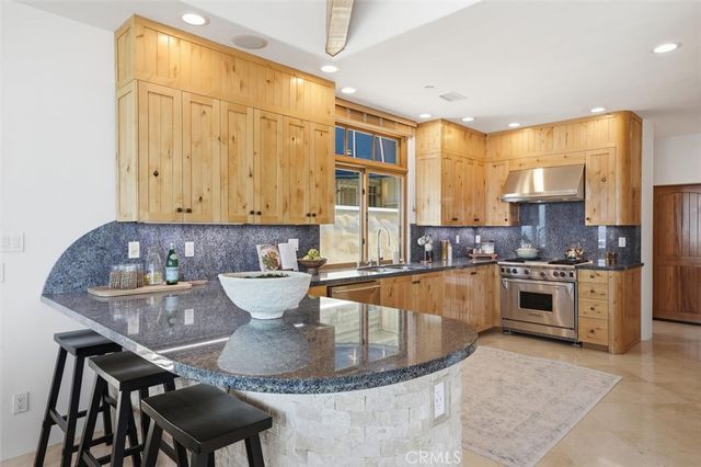 807 Esplanade, Redondo Beach, CA 90277
