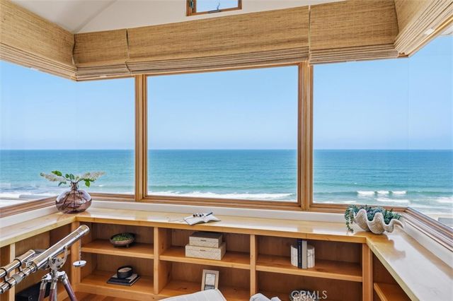 807 Esplanade, Redondo Beach, CA 90277