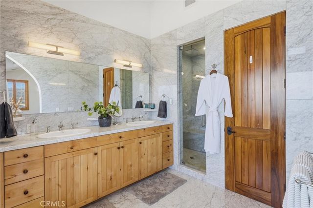 807 Esplanade, Redondo Beach, CA 90277