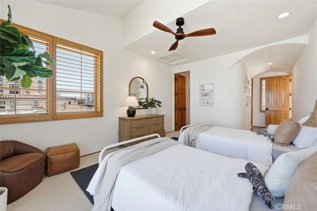 807 Esplanade, Redondo Beach, CA 90277