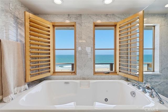 807 Esplanade, Redondo Beach, CA 90277