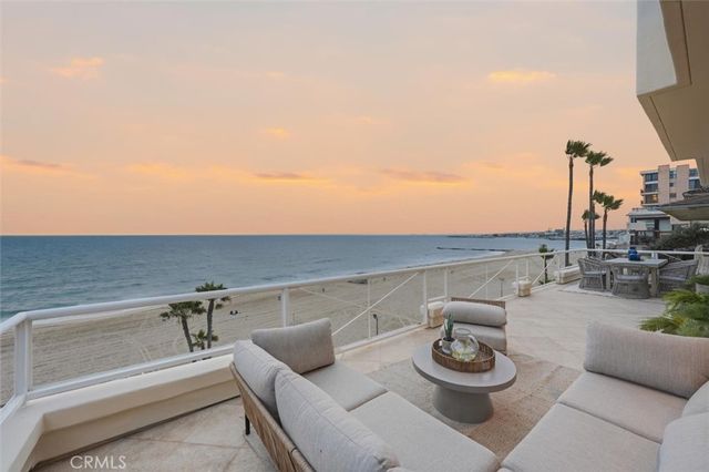 807 Esplanade, Redondo Beach, CA 90277