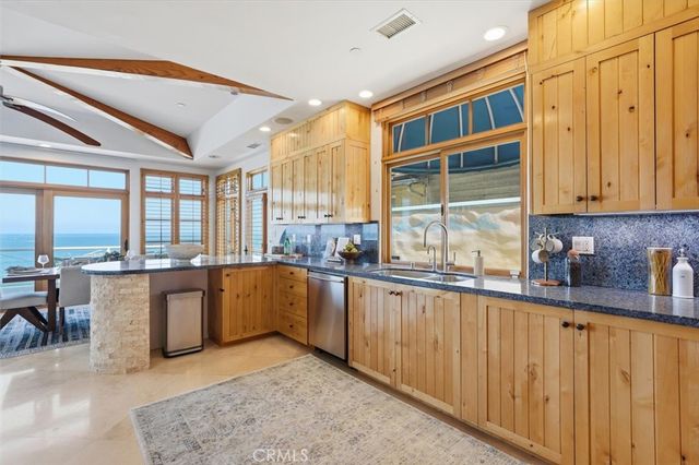 807 Esplanade, Redondo Beach, CA 90277