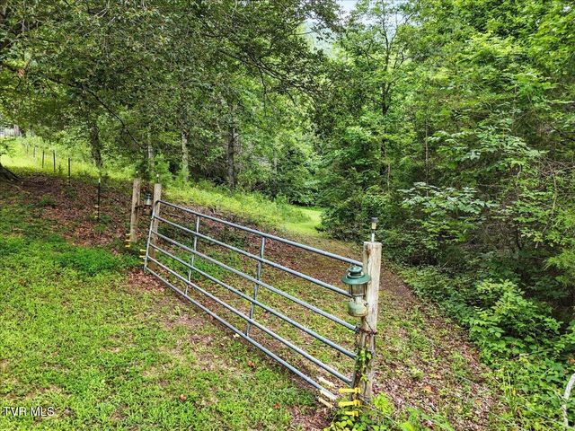 106 Barker Road, Rogersville, TN 37857