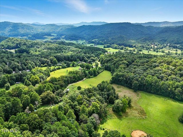 106 Barker Road, Rogersville, TN 37857