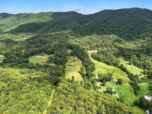 106 Barker Road, Rogersville, TN 37857