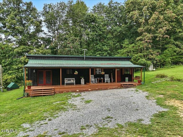 106 Barker Road, Rogersville, TN 37857