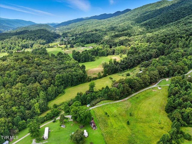 106 Barker Road, Rogersville, TN 37857