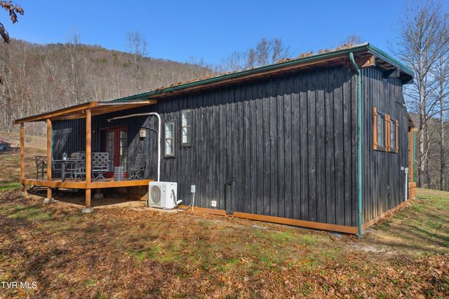 106 Barker Road, Rogersville, TN 37857