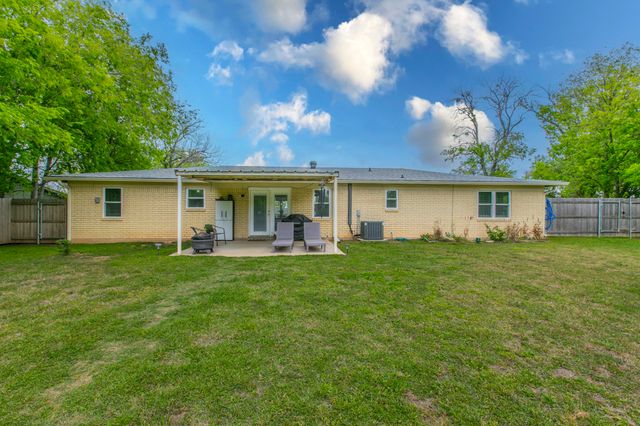 11118 China Spring Road, Waco, TX 76708