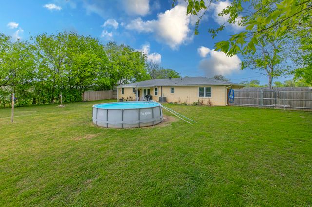 11118 China Spring Road, Waco, TX 76708