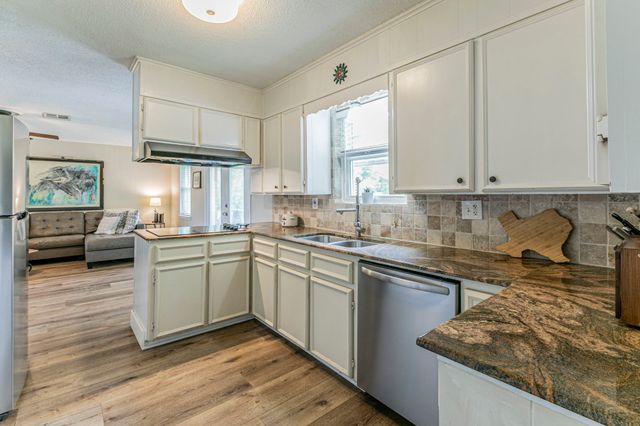 11118 China Spring Road, Waco, TX 76708