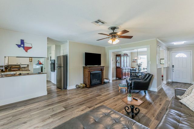 11118 China Spring Road, Waco, TX 76708