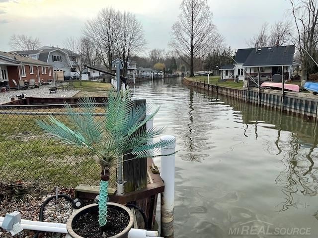 29445 Private Drive, Chesterfield Twp, MI 48047