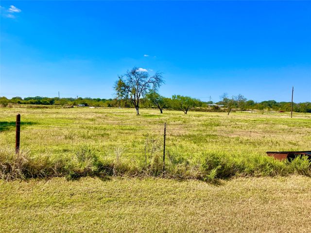 1340 N US Hwy 281, Hamilton, TX 76531
