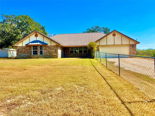 1340 N US Hwy 281, Hamilton, TX 76531