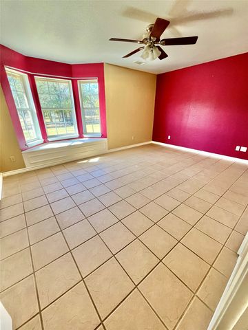 1340 N US Hwy 281, Hamilton, TX 76531