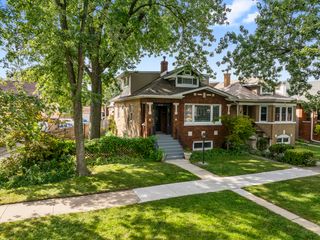 2626 N 78th Avenue, Elmwood Park, IL 60707