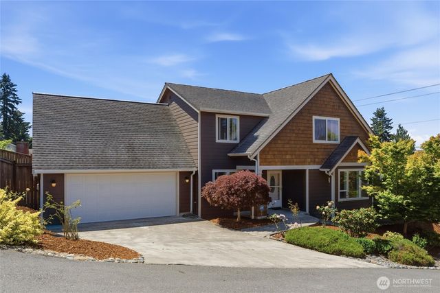 1601 NE Sarai Court, Bremerton, WA 98310