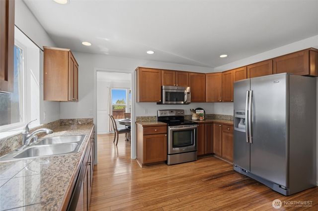 1601 NE Sarai Court, Bremerton, WA 98310