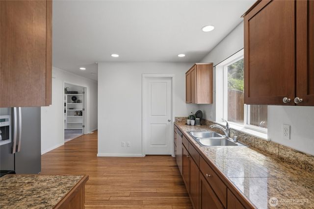1601 NE Sarai Court, Bremerton, WA 98310