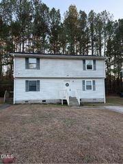 1421 Cherrycrest Drive, Durham, NC 27704