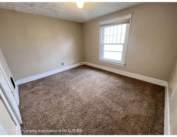 1724 Maplewood Avenue, Lansing, MI 48910