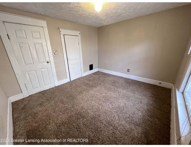 1724 Maplewood Avenue, Lansing, MI 48910