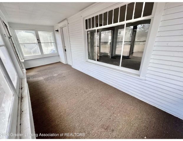 1724 Maplewood Avenue, Lansing, MI 48910