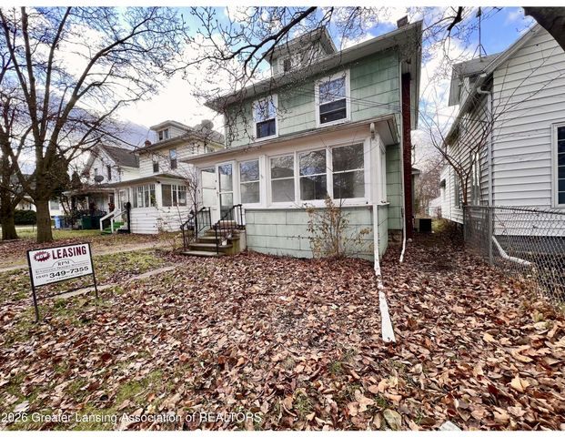 1724 Maplewood Avenue, Lansing, MI 48910