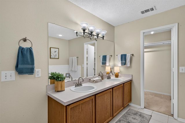 305 Cobblestone Drive, Wylie, TX 75098
