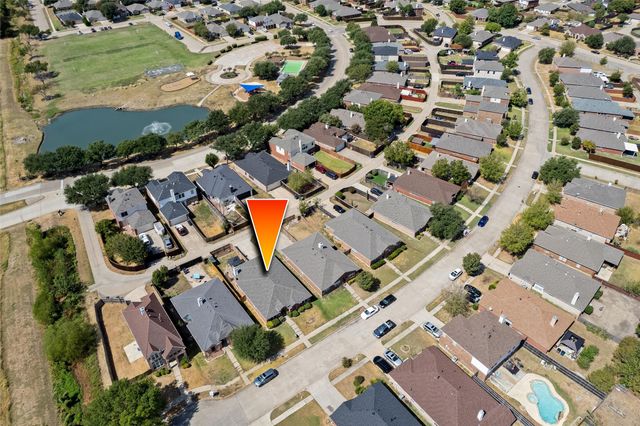 305 Cobblestone Drive, Wylie, TX 75098